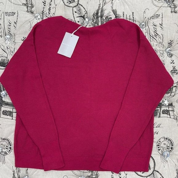 Chelsea28 V-Neck Pullover - Picture 6 of 7